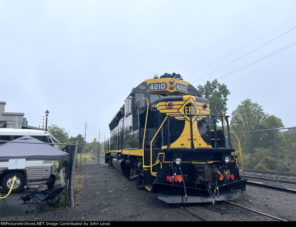 NJT GP40PH-2B # 4210 in the Erie Colors makes a guest appearance at the URHS "Museum for a Day" event. The tracks on the right belong to NJ Transits Montclair-Boonton Line.